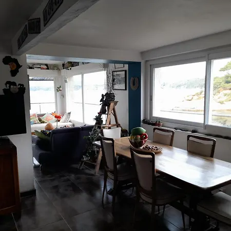 Petite Maison, Bord De Hébergement de vacances *