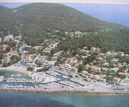 Petite Maison, Bord De * Le Pradet