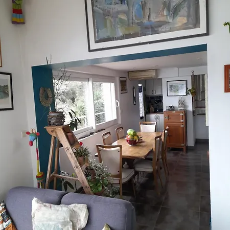 Petite Maison, Bord De Hébergement de vacances Le Pradet